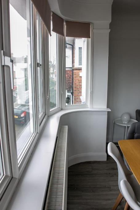Stylish Retreat In Leigh-On-Sea Apartment Southend-on-Sea Exterior photo